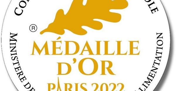 "Je suis un artiste, et je reviens d'Paris" *